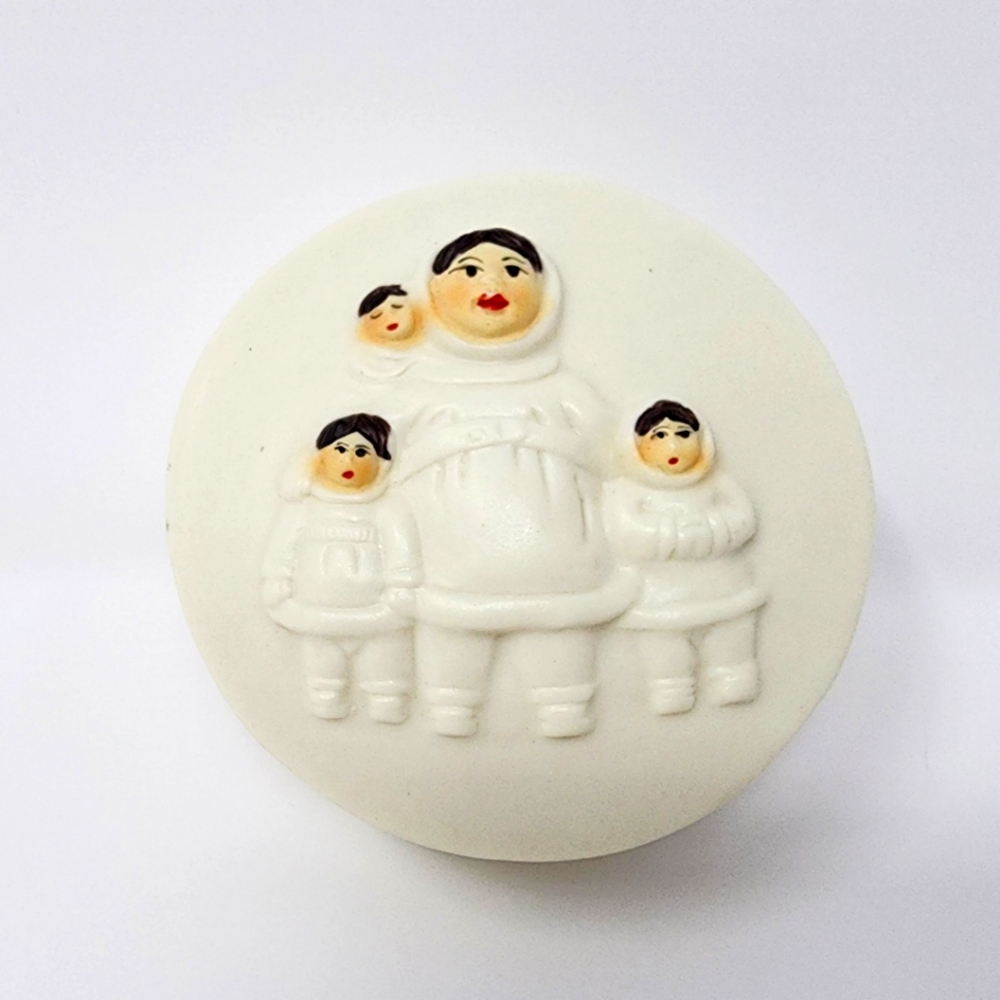 Vintage Alaska Arctic Kids Trinket Box